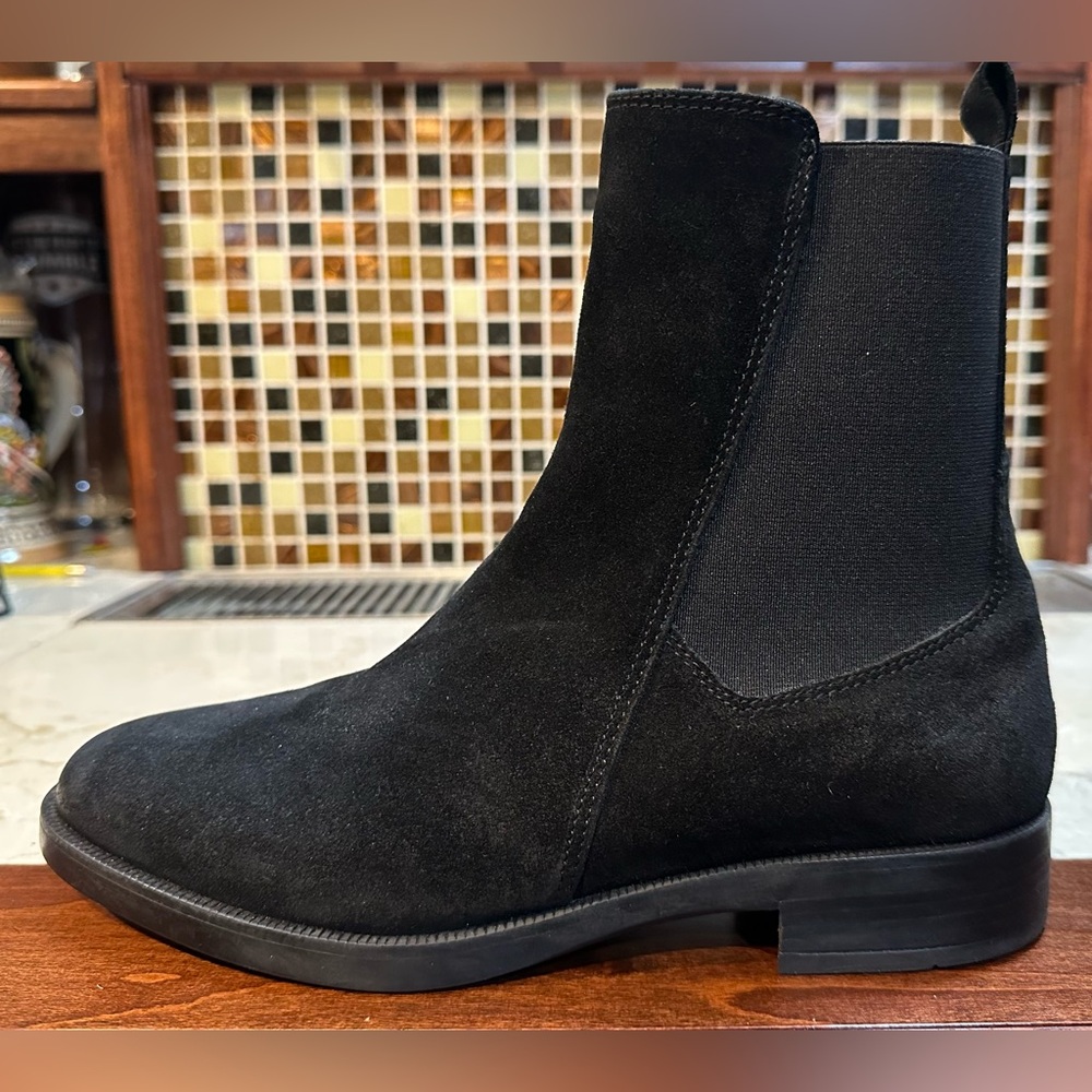Emanuele Crasto! “Chelsea” Suede Ankle Boots/Size-9.5-US/40-Italy/Made in Italy